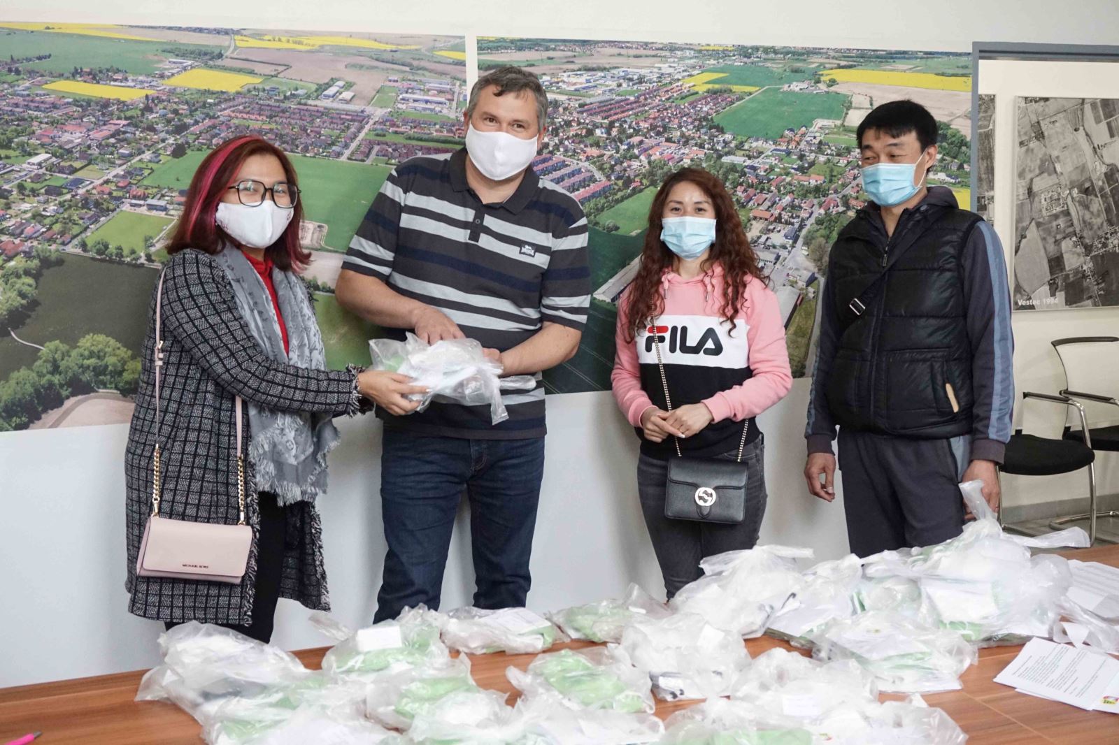 Vietnamese people in Czech praised for following anti-COVID-19 measures